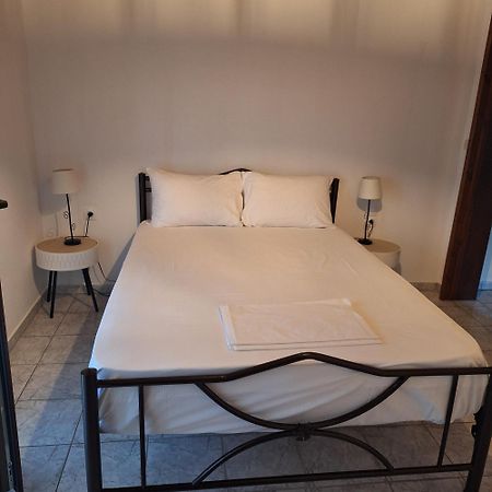 Areti Apartment Άφρα Εξωτερικό φωτογραφία