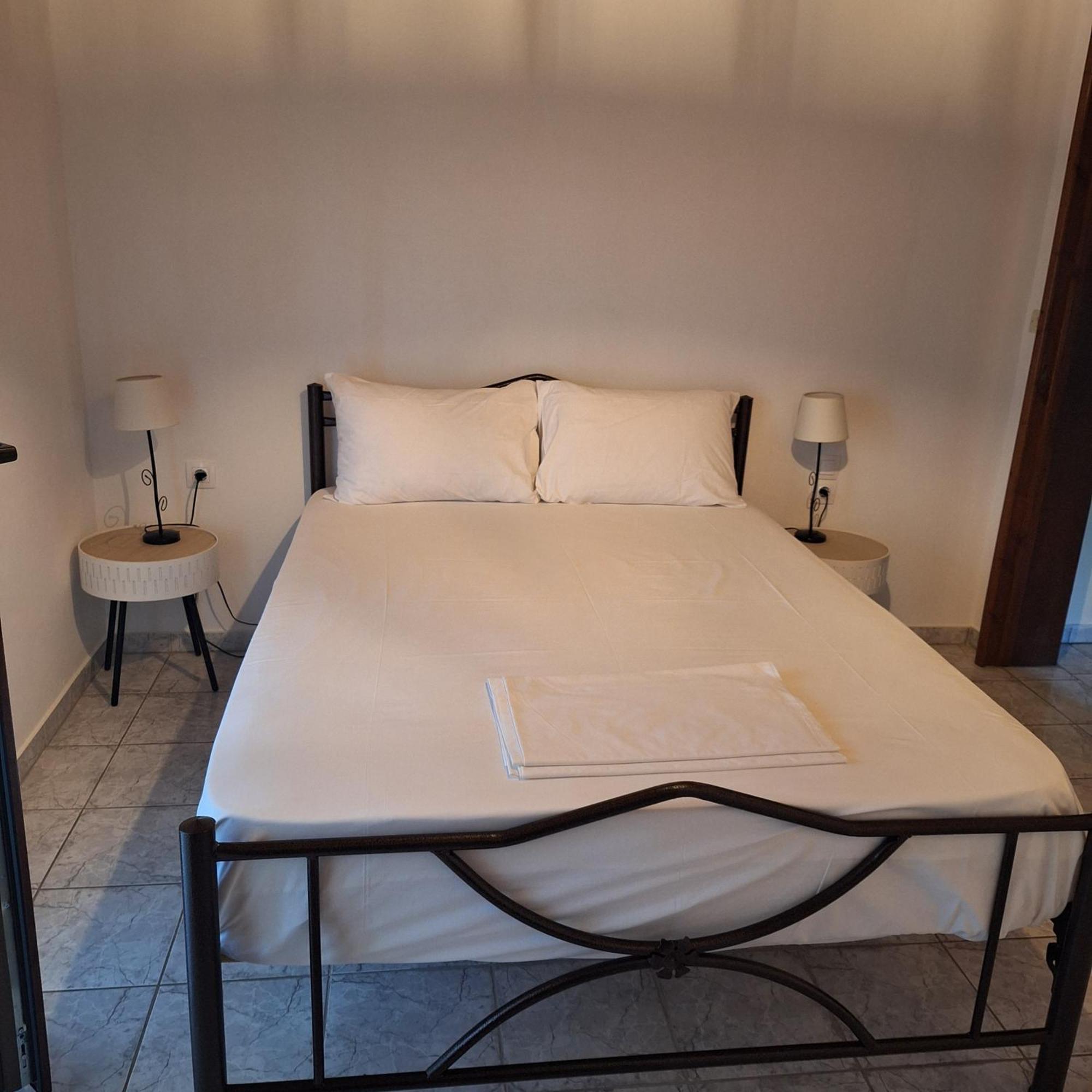 Areti Apartment Άφρα Εξωτερικό φωτογραφία